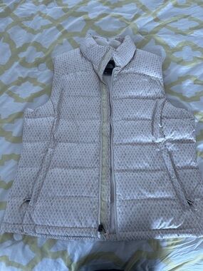 The North Face white and black logo puffer